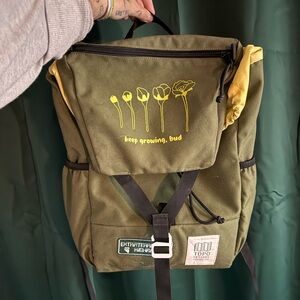 topo design backpack green/yellow